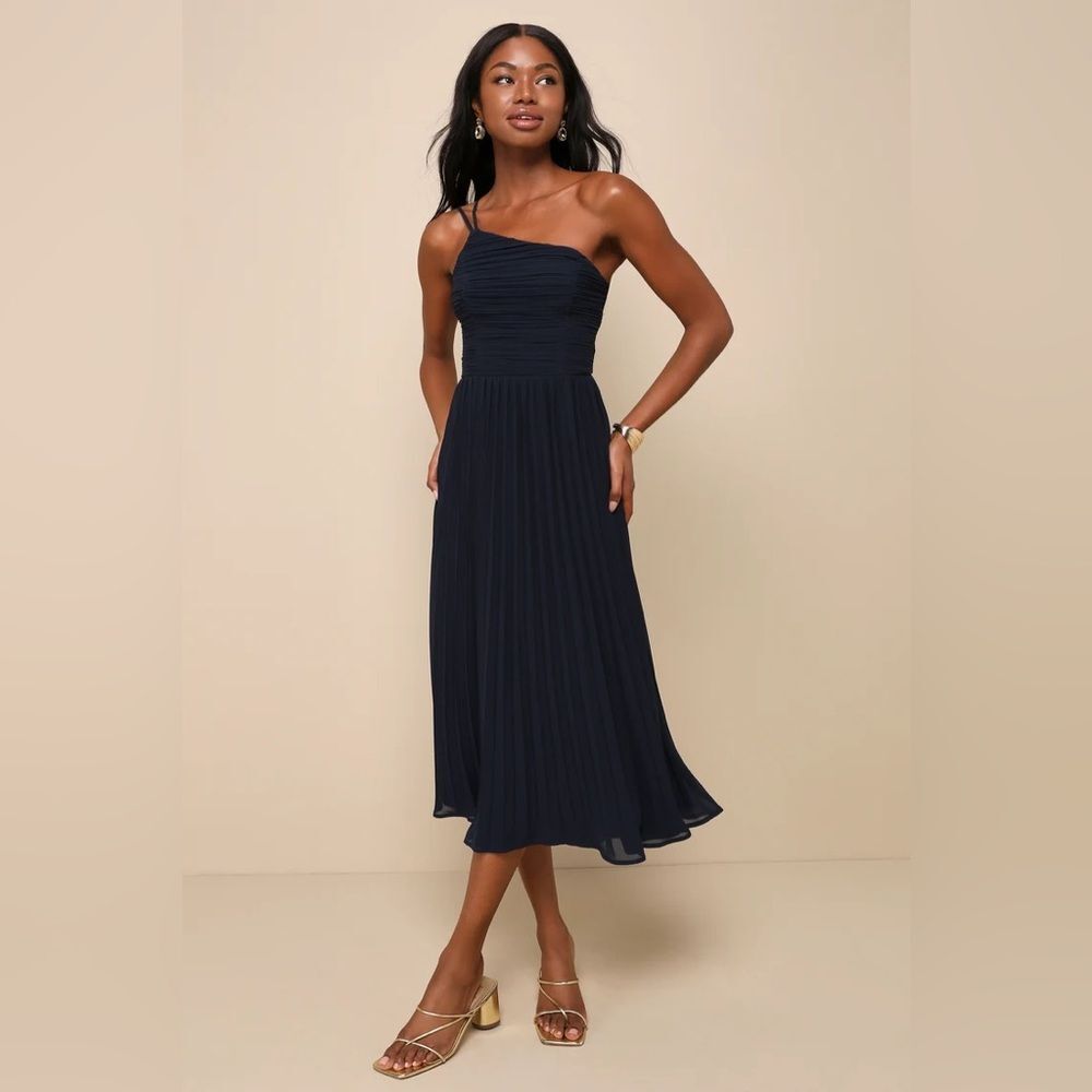 Lulus Wondrous Muse Navy Blue Pleated One-Shoulder Midi Dress
